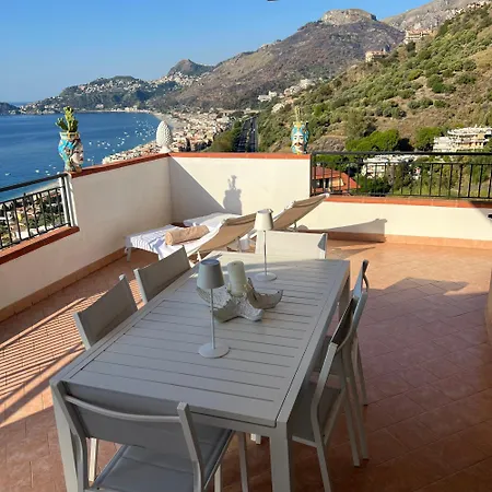 La Baia Delle Sirene Luxury يتوجاني